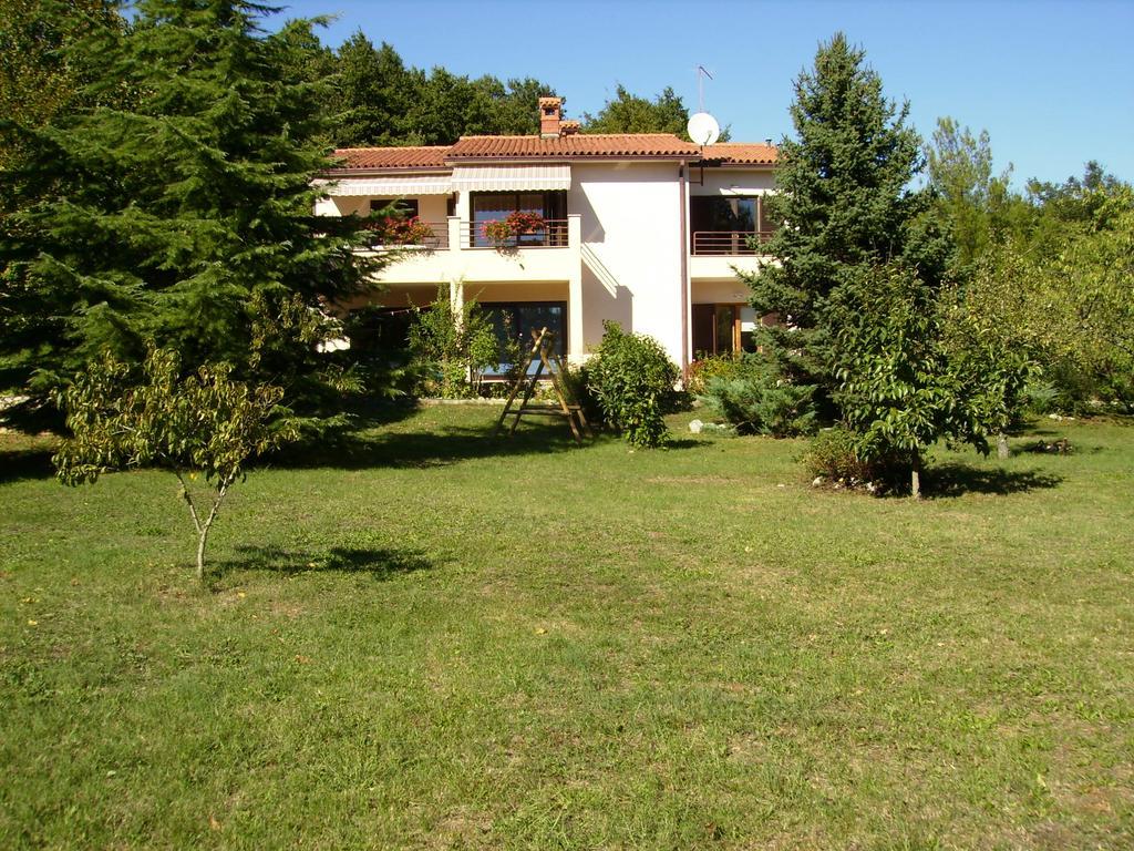 Apartment Neda Z-Velika Okucnica, Besplatni Parking I Opticki Wi-Fi لابين الغرفة الصورة